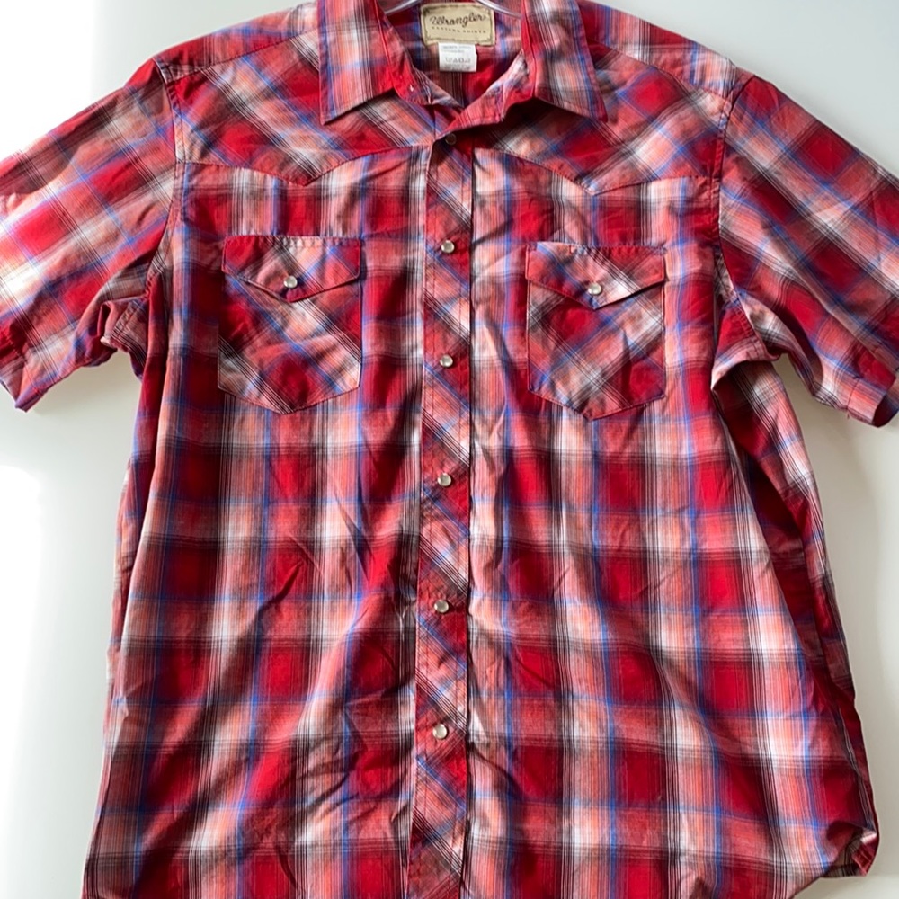 Plaid Flannel with Snap Buttons (Size XL)